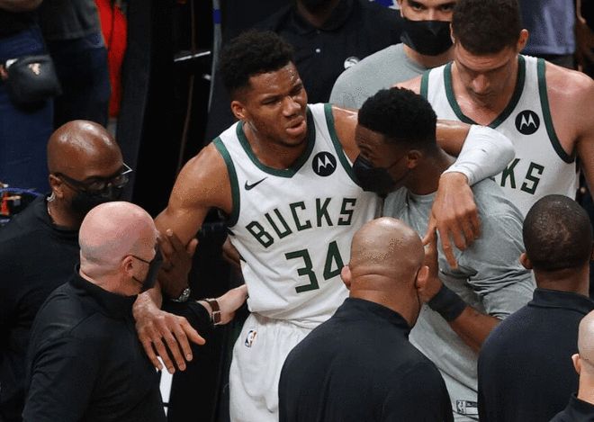 开云足球直播-老鹰苦战至底，最终惨遭逆转输球