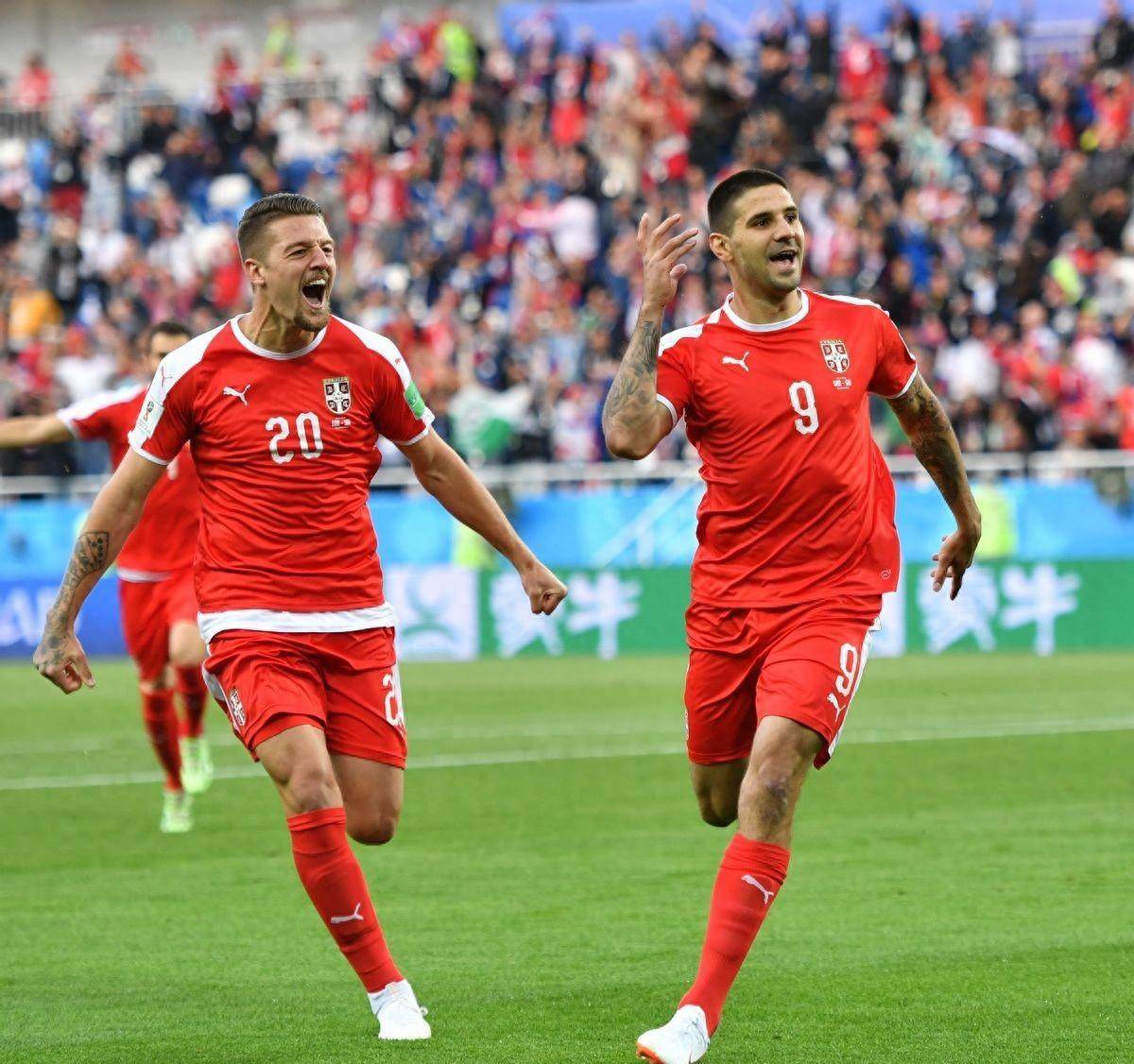 开云足球直播-塞维利亚队连续胜利傲视群雄