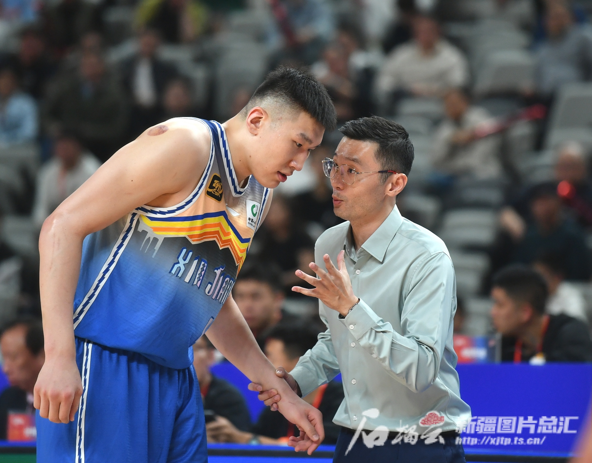 新疆男篮豪取胜利，端正形势