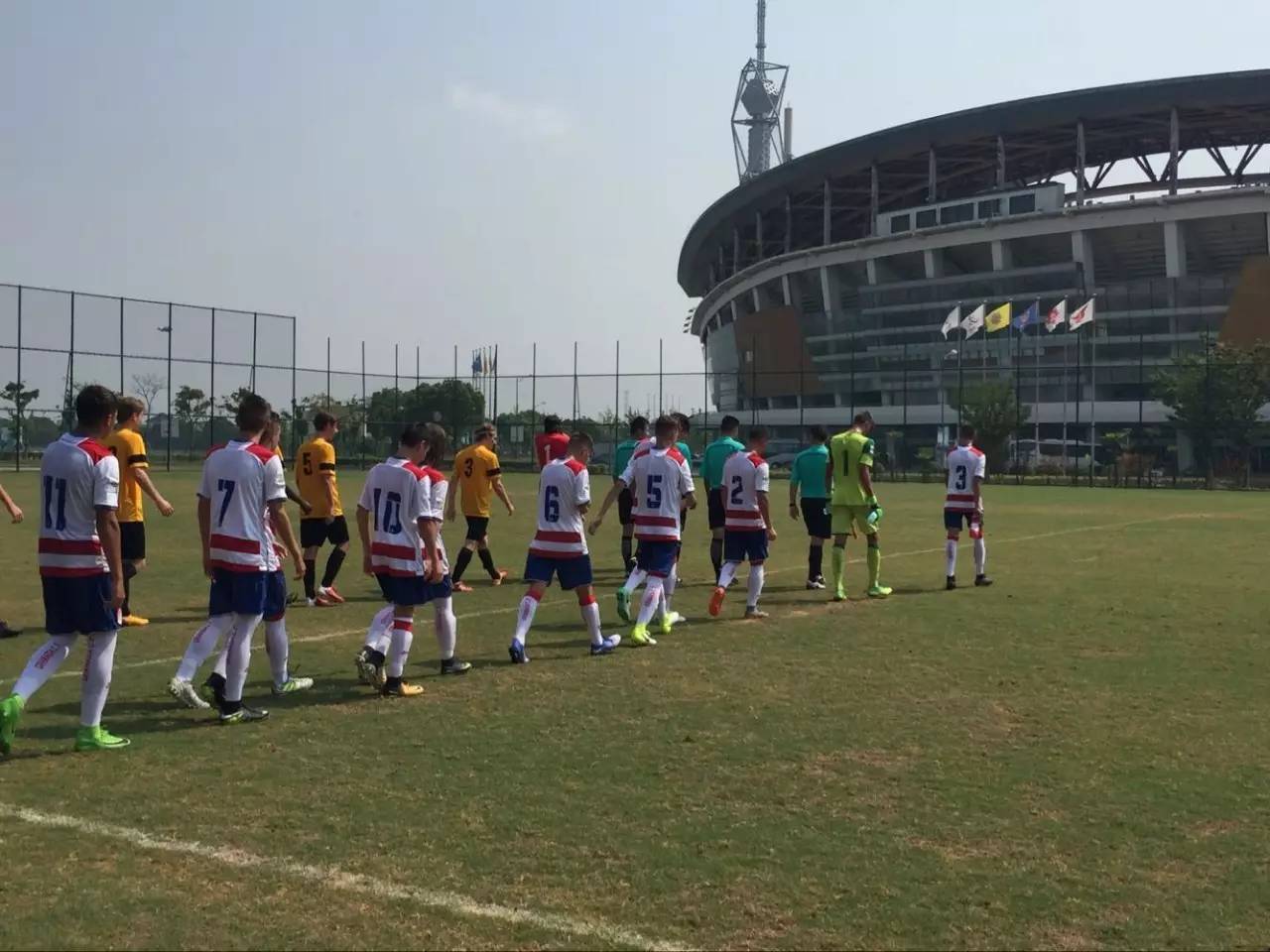 包含格拉纳达主场告捷,实现逆转的词条 包含格拉纳达主场告捷,实现逆转的词条