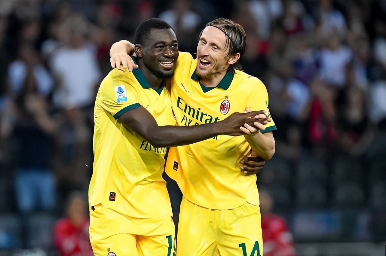 包含乌迪内斯逼平对手,难分胜负的词条 包含乌迪内斯逼平对手,难分胜负的词条