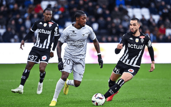 开云体育官方网站-蒙彼利埃士气高昂，主场大胜对手