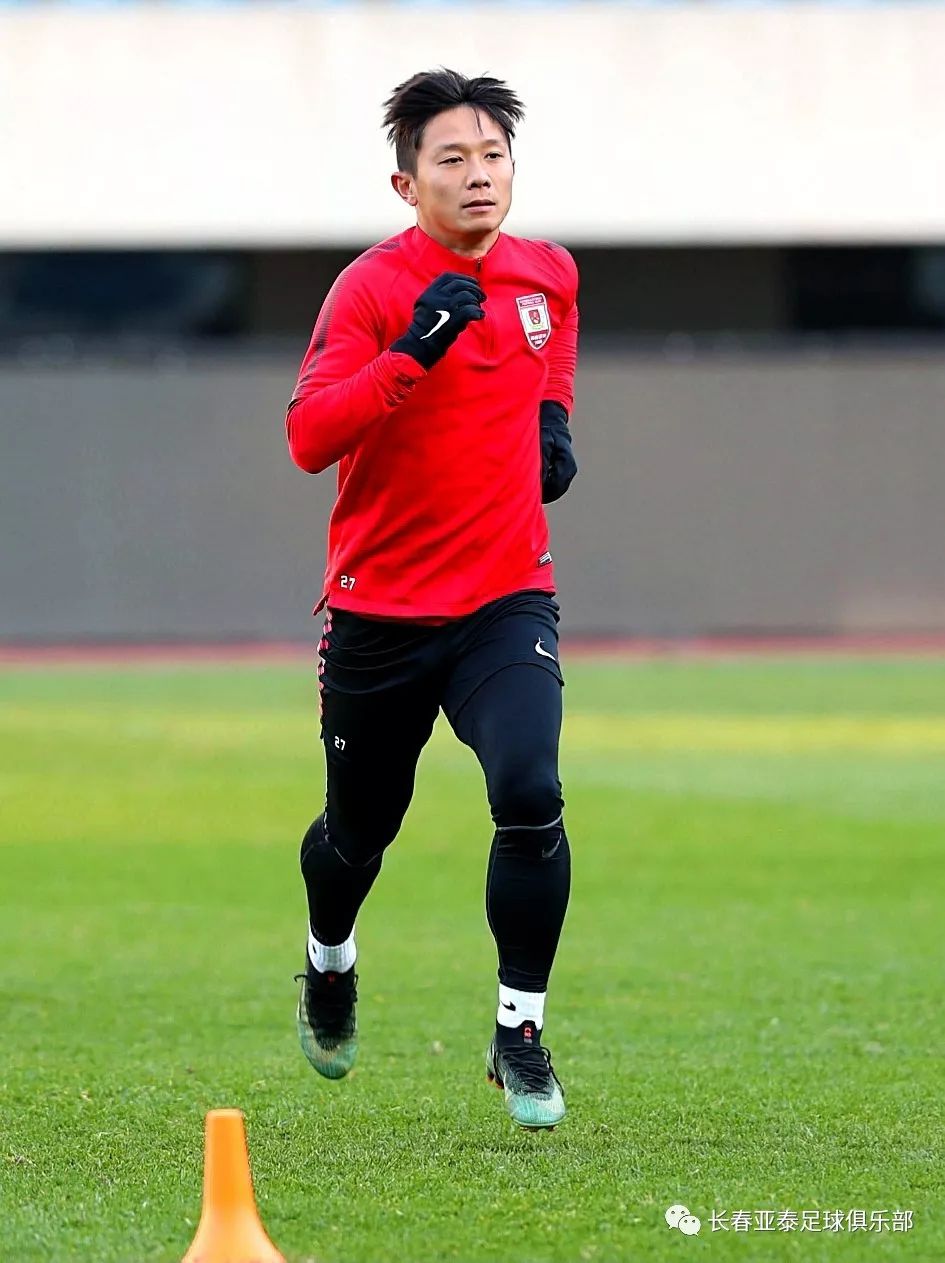 关于第戎足球俱乐部努力争取胜利的信息