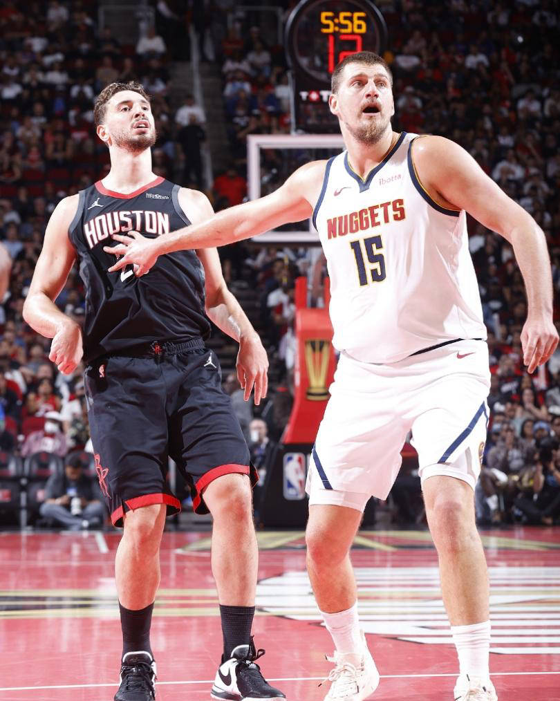 开云体育在线-青岛队完胜步行者，约基奇点燃赛场的简单介绍