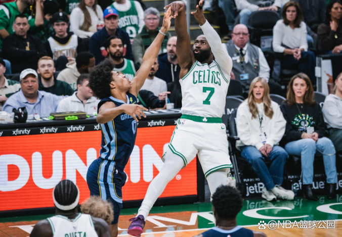 包含灰熊逆转凯尔特人，保罗统治全场的词条