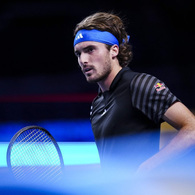 关于戴维斯杯轻取联合杯，西西帕斯扛起全队的信息