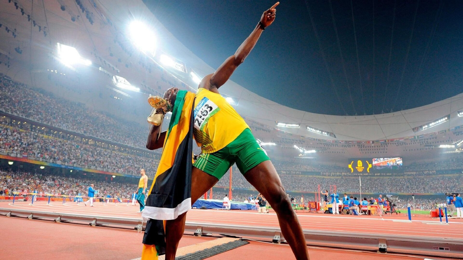 萨内闪耀破局，希腊铁血压制，当个人高光遭遇团队连续得分