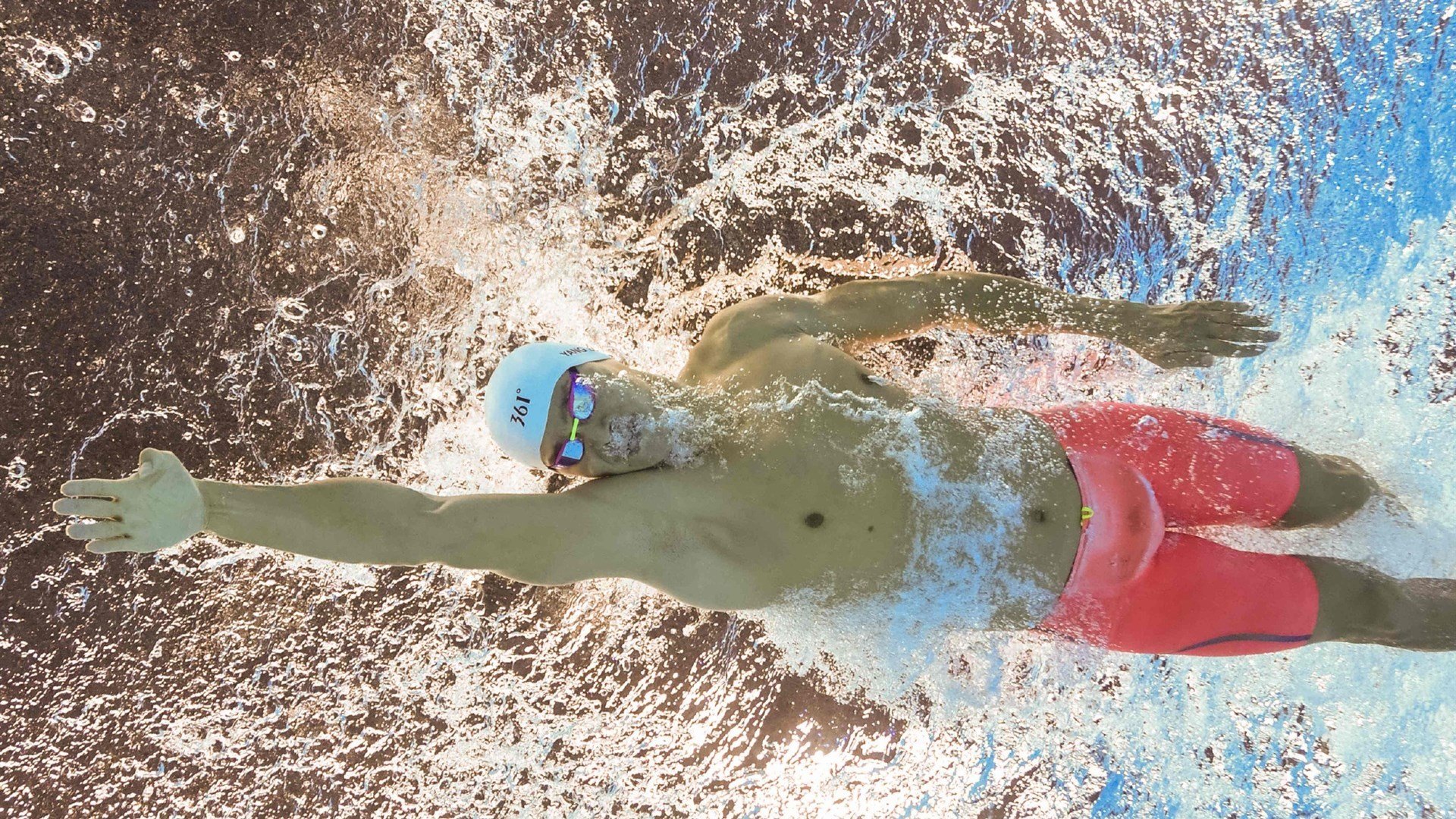 亚特兰大力克皇马，巴雷拉全场最佳无争议，蓝黑军团奏响平民足球的史诗